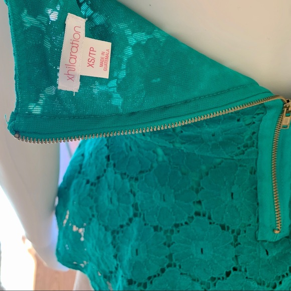 5 for $25 - Green Peplum Top - Picture 4 of 4